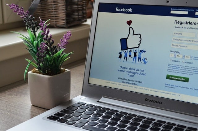 facebook laptop